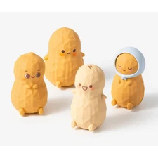 Peanut Familia Figure Series Smoko 2-Inch Mini-Figure