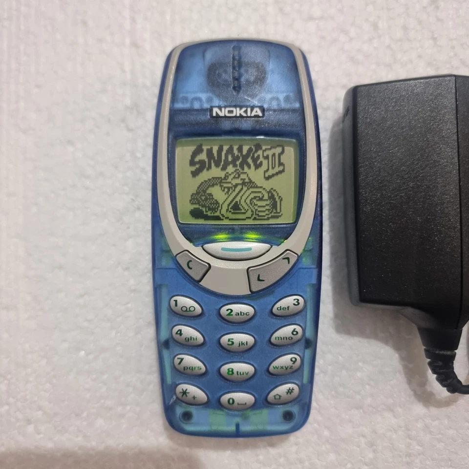 💙 NOKIA 3310 💙 CRYSTAL BLU TRASPARENTE ⭐Limited Edition 👑Raro INTROVABILE  - Bild 3 von 4