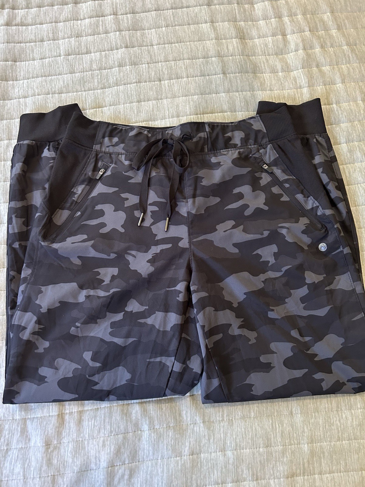Apana Women's Black Camouflage Elastic Waist Pull-On Athletic Joggers Size M
