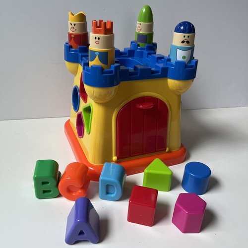 Toddler Activity Shape Sorting Castle - Chateau Trieur de Formes - Infantino