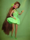 12644 VINTAGE 1994 Extra Long Hair CUT AND STYLE Redhead BARBIE DOLL in Outfit