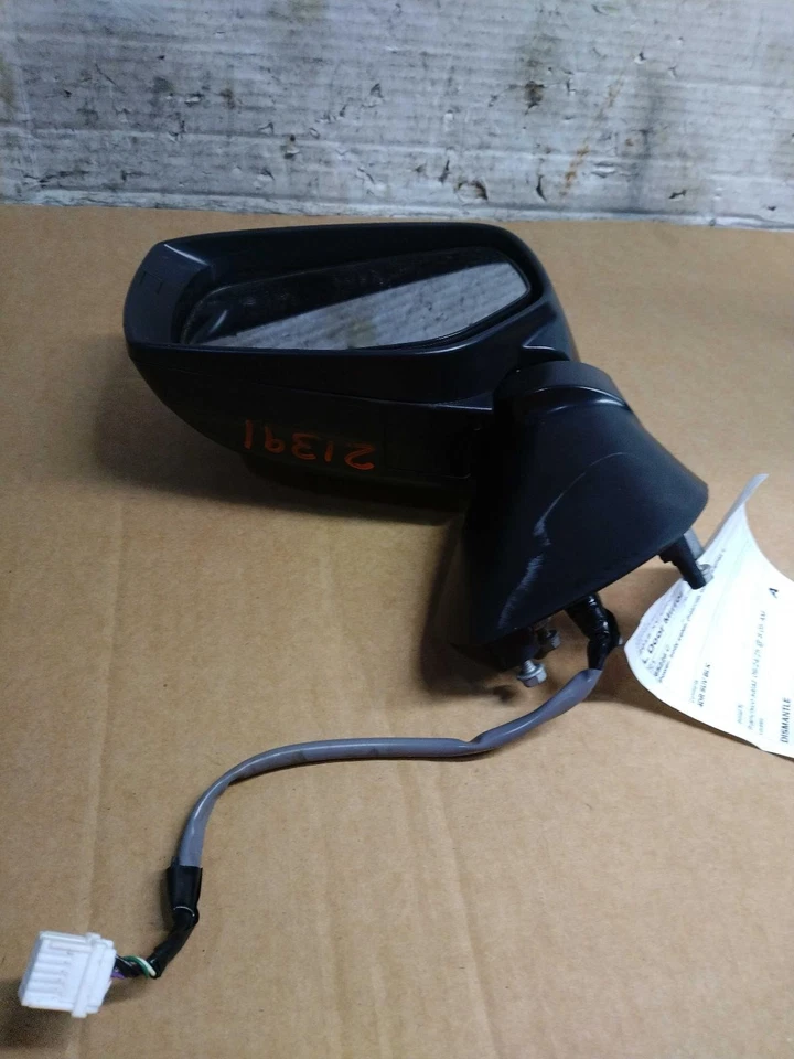 Espejo retrovisor de puerta izquierdo usado se adapta a: Subaru Xv Crosstrek Power 2015 2,0 L con intermitente Le Foto 2 de 4