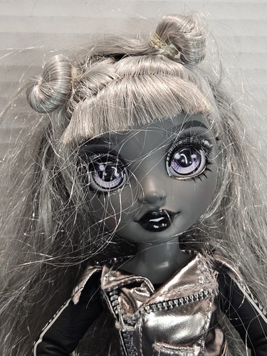 Rainbow High Shadow Series 1 Luna Madison Fashion Doll - Picture 2 of 9