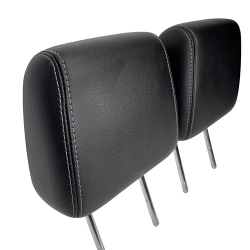 Lote de dos reposacabezas traseros exteriores de cuero negro Ford Focus 2013-14 DV6Z58611A08CB - Imagen 2 de 8