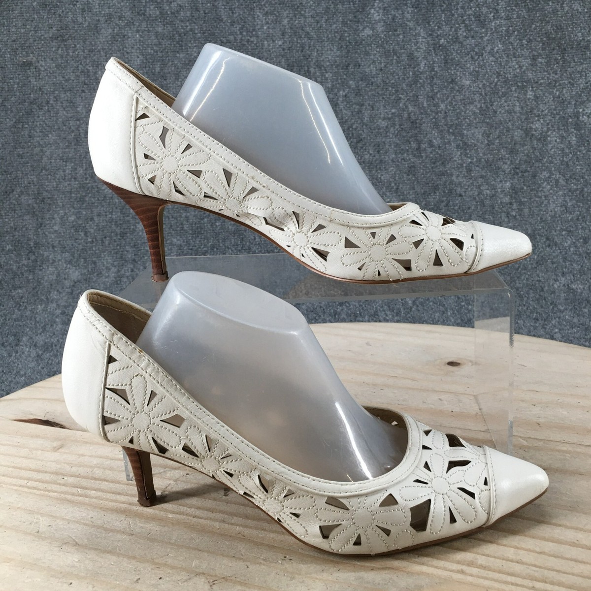 Kitten Heel Adrienne Vittadini Pumps Adrienne Vittadini Shoes - Main Image