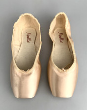 Mirella Adult Advanced Ballet Pointe Shoe Size 4.5 MS101A