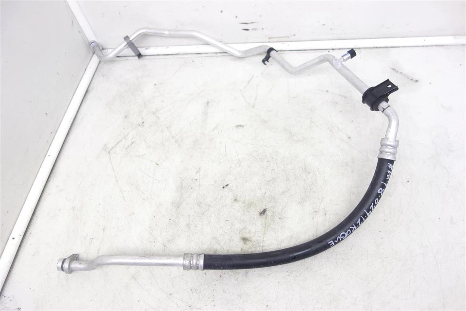 Manguera de tubo de succión Nissan Rogue AC 2008-2013 92480-JY21B Foto 2 de 4