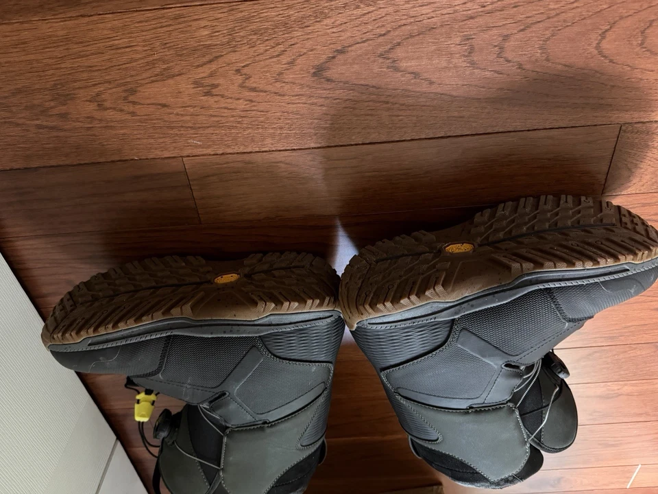 Rome Libertine Lace Snowboard Boots Men's Size 8.5 Black/Olive Used. One Run - Image 3 of 4