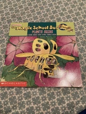 Magic School Bus Plants Seeds: a Book about How Living Things Grow by Joanna...