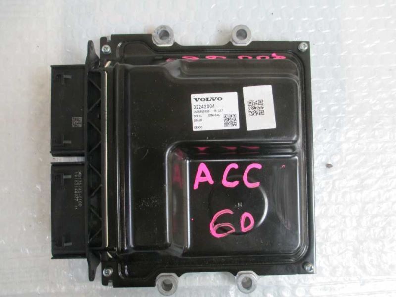 2019 19 VOLVO XC40 MK2 2.0L Engine ECM Electronic Control Module 