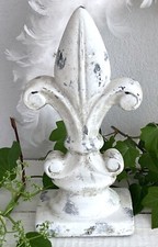 Shabby Große schwere  französische Lilie, Fleur de Lis, Steinguss Patina,