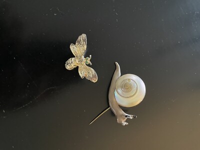 2 vintage Pins Snail W Shell And Bumble Bee