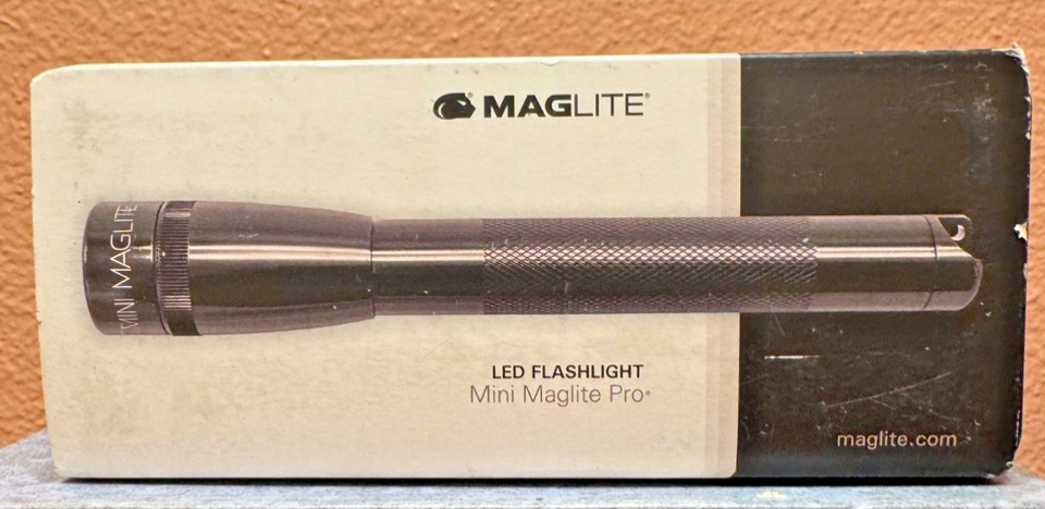 Lampe Torche LED Maglite Mini Pro 2AA – Noire, Alu, 332 Lumens