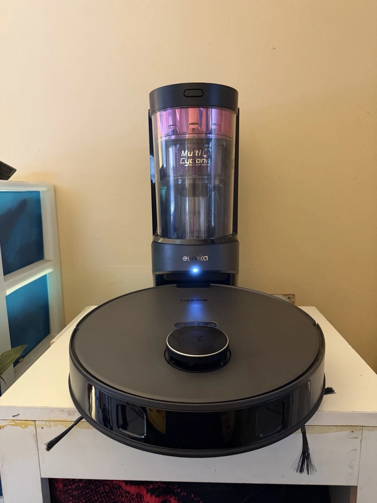 Eureka Robot Vacuum Self-Empty Station – Hands-Free Cleaning System