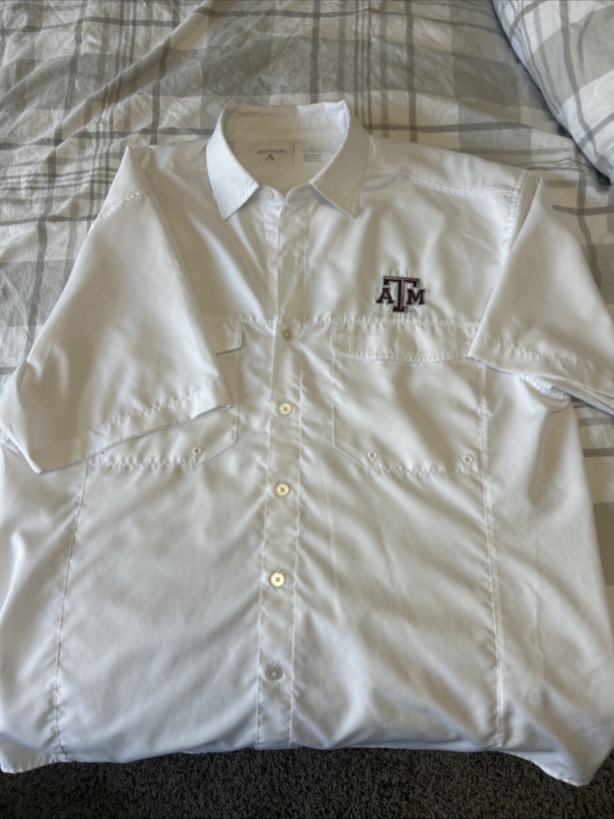 Antigua Men's Texas A&M University Short Sleeve Fishing Shirt Size large