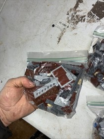 Used LEGO Star Wars: Pirate Tank (7753) Incomplete 6