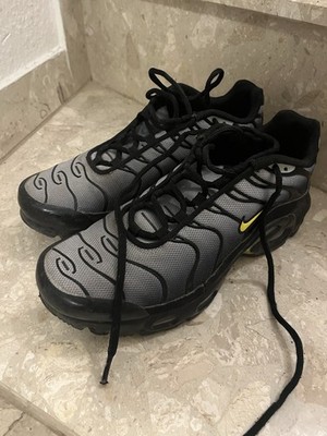Nike Air Max Plus TN Sneaker Low Top Schnürung gepolstert Grau/Schwarz/Gelb 38