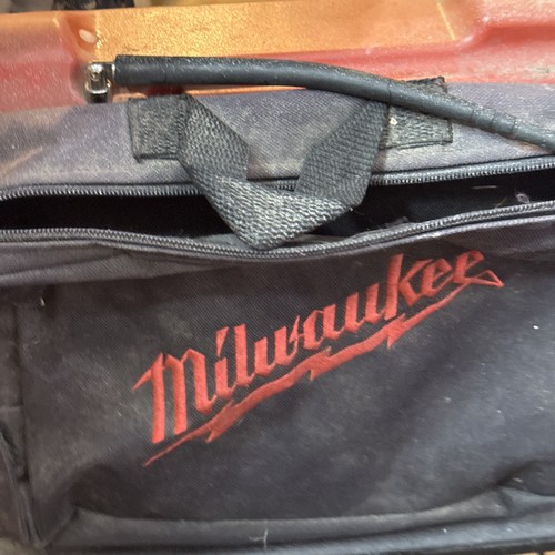 Milwaukee 49-24-0280 Heavy-Duty Job Site Radio Powered by Rockford Fosgate Speak - Picture 6 of 10