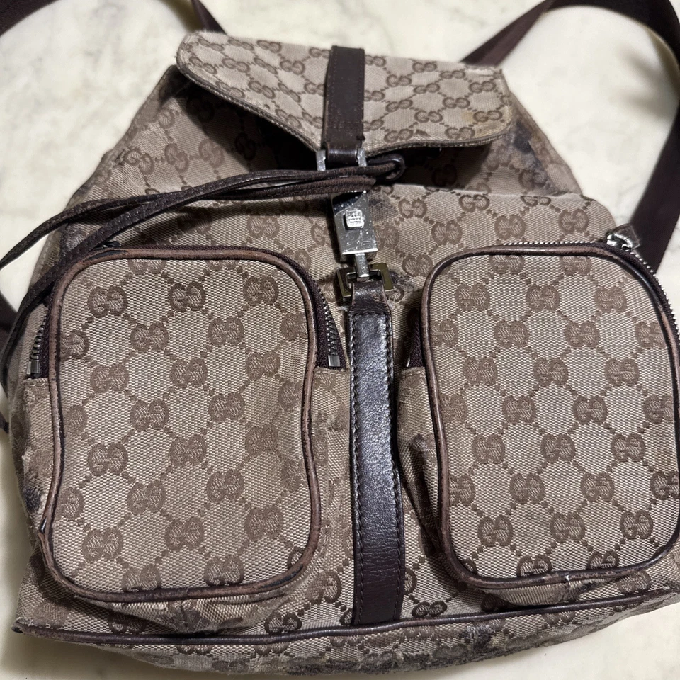 GUCCI GG Logo Mochila Bolso y Cartera Larga GGCanvas/Cuero Beige/Marrón Oscuro Foto 2 de 4