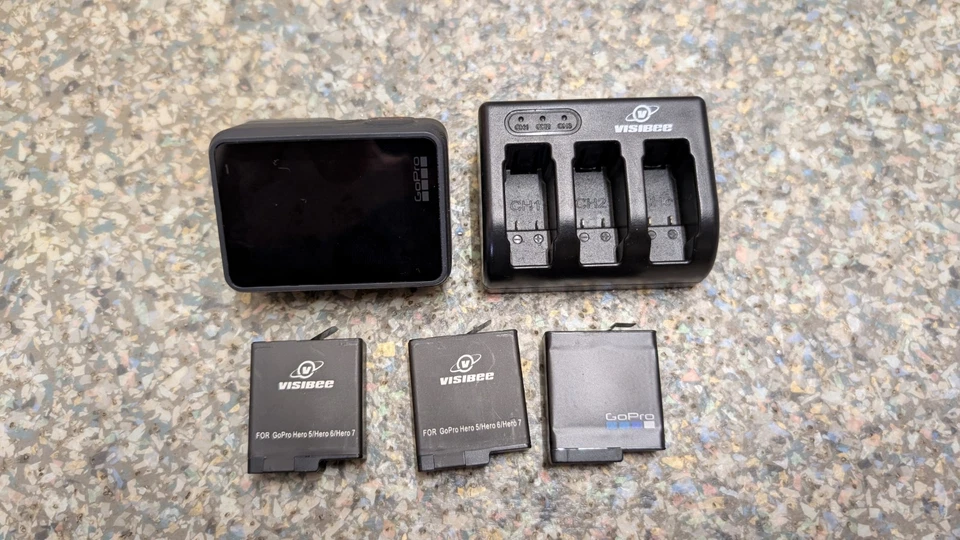 GoPro HERO6 12MP Waterproof Digital Action Camera with Extra Batteries - Black - Image 2 of 4