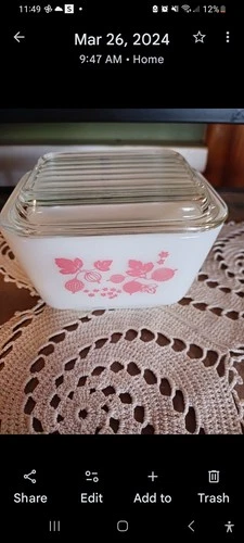 VTG Pyrex Pink Gooseberry 501 B Refrigerator Dish 1-1/2 Cup w/ Glass Lid 501-C