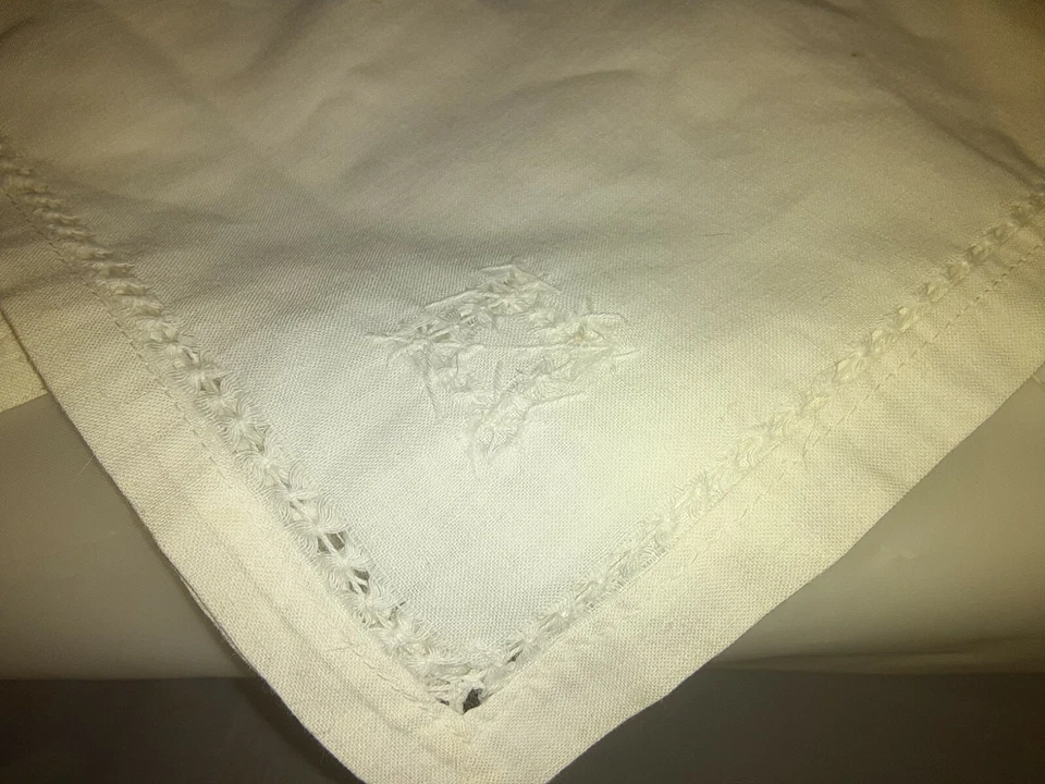 Lote de 6 pañuelos vintage cosidos 10 x 10 trabajo enrollado a mano bordado Foto 3 de 4