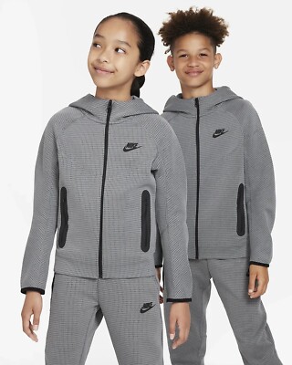 Nike ältere Kinder Jungen Tech Fleece winterlich durchgehender Reißverschluss Hoodie grau XL Alter 13-15