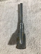 VINTAGE TRW SERVICE LINE 679300, Metal Oil Can Opener Pouring Spout Used. AD