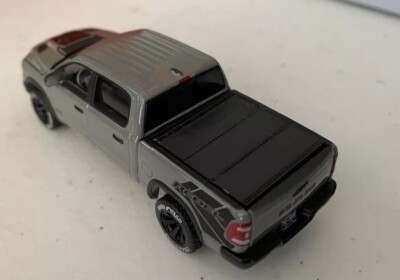 3D Printed Add-On Tonneau BedCover for 1/64 Auto world 2023 Dodge Ram 1500 Rebel