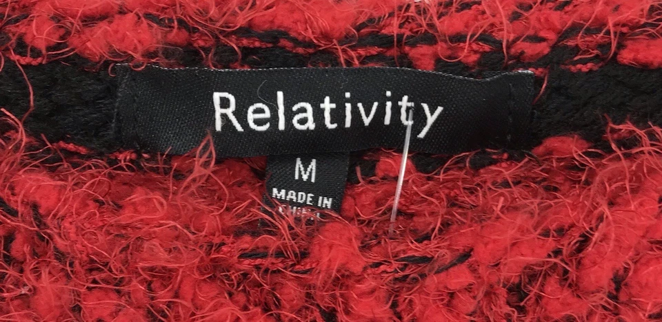 Suéter Pullover Relativity Para Mujer Rojo Y Negro Rayas Talla Mediana Usado en Excelente Condición Foto 3 de 4