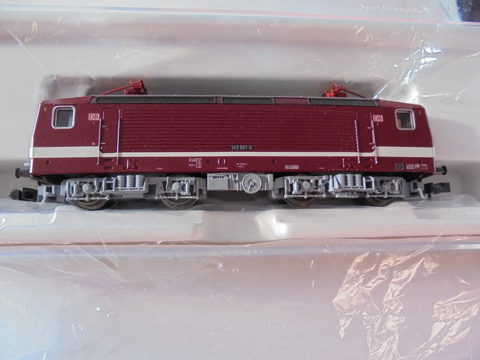 Minitrix N, 12653, BR 143, Nr. 143 601-3 DB-AG, weinrot, neu, OVP