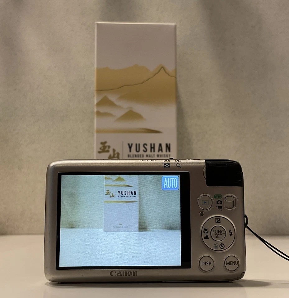 Canon IXUS 130 14.1MP Fotocamera Digitale Argento Con Sd Caricabatterie Batteria - Immagine 3 di 4