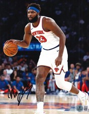 MITCHELL ROBINSON signed (NEW YORK KNICKS) basketball 8X10 photo BECKETT BW54540