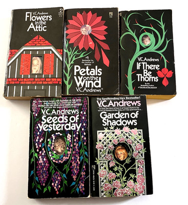Lot 5 Flowers in the Attic Paperback Books 1-5  VC Andrews Dollanganger Series