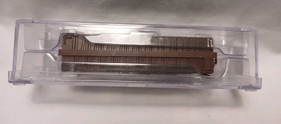 66013-28/61020 Southern Pacific Lines 12 Panel 40' Boxcar Intermountain N-scale - Image 3 of 4