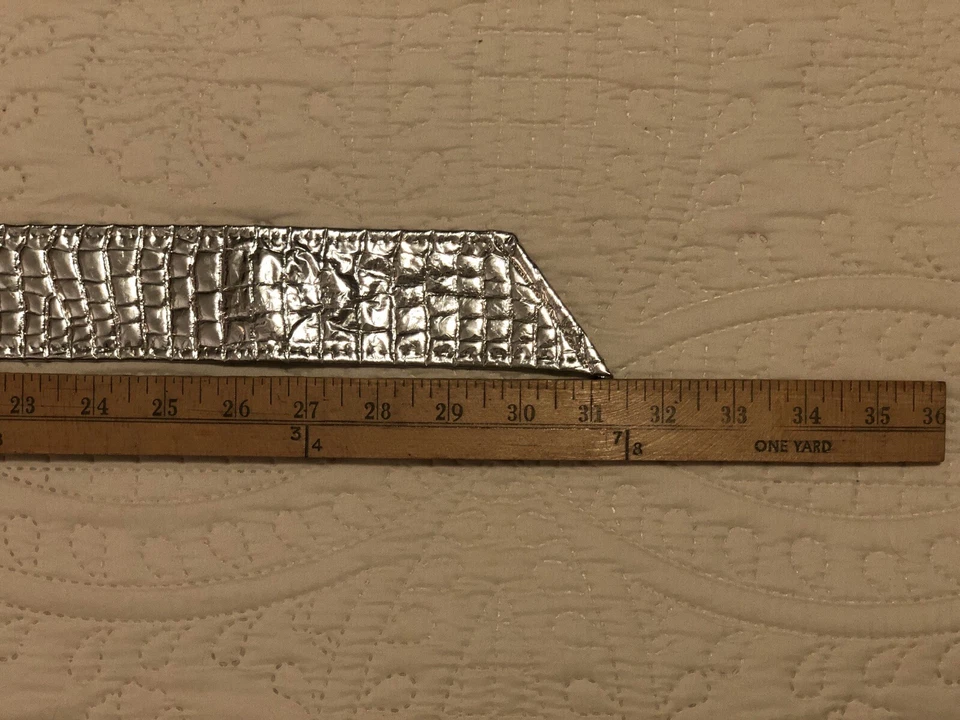 Винтажный женский пояс из искусственной кожи с серебряным анималистическим принтом 90-х с двойной круглой пряжкой - Изображение 4 из 4