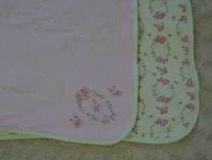 First Impressions Security Blanket Baby Shower Pink Flowers Roses 100/% Cotton