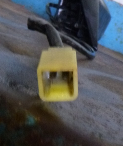 Nissan Datsun Bluebird 910 Left Electric Door Mirror - Picture 4 of 4