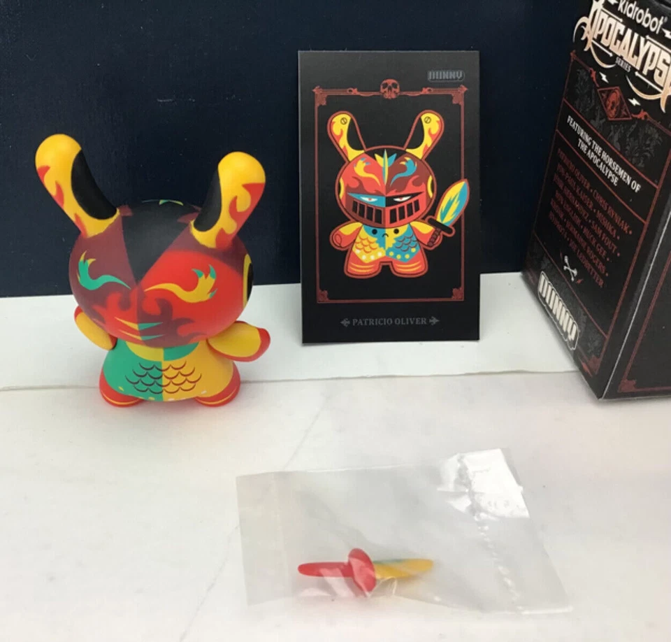 Figura Apocalypsf Dunny Kidrobot 2012 Caballero Patricio Oliver Foto 4 de 4