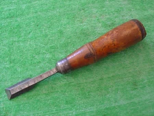 VINTAGE 1/2" BEVEL EDGE WOODWORKING CHISEL "MAKER'S MARK UNREADABLE" MADE IN USA