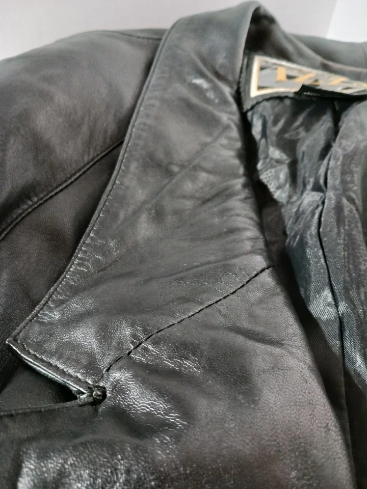 复古 Izzi 100% 皮革黑色大衣女式 S 码软壳夹克 — 第 4/4 张图片