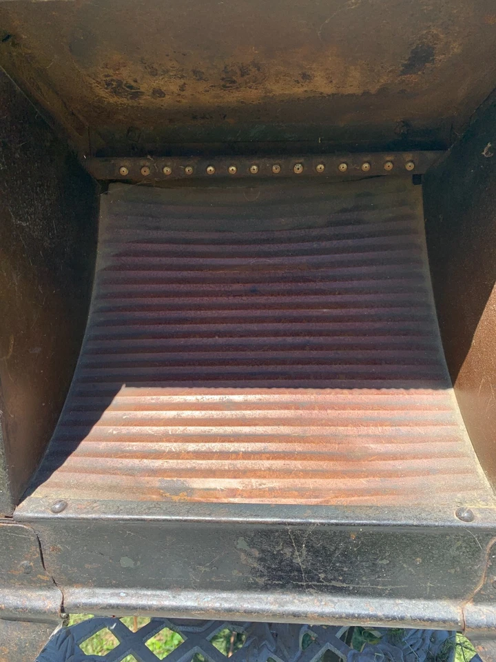 Antiguo calentador de suelo de gas vintage REZNOR nº 4 22x12x10 aproximadamente Foto 2 de 4