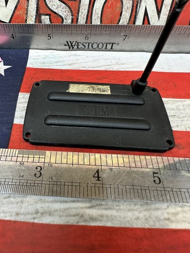 VINTAGE XTM CHASSIS / RADIO BOX COVER -PreOwned- - Picture 2 of 6
