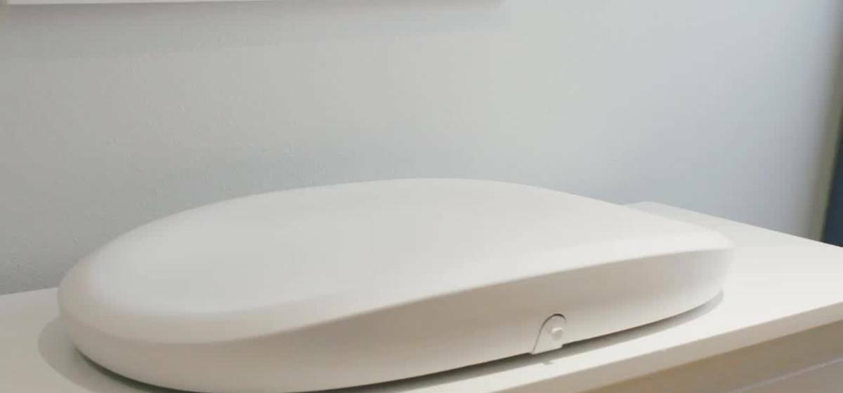 hatch changing table scale