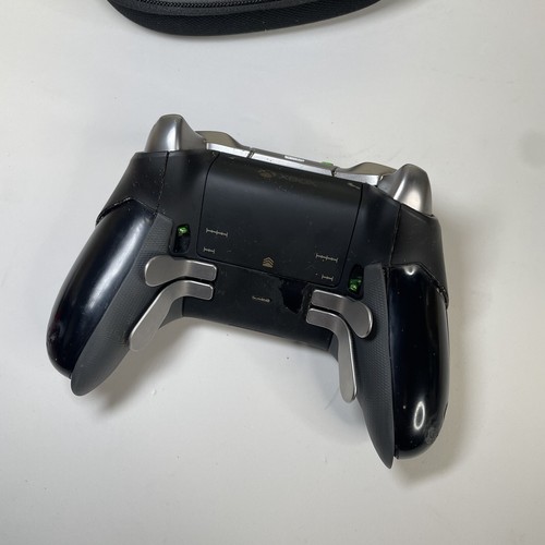Microsoft Xbox One Black Elite Wireless Controller Series 1 MODEL 1698 FOR PARTS - Picture 4 of 5