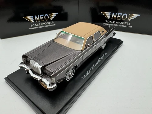 Neo 1/43 Resin car model Lincoln Continental Town Car 1982 dark grey - Picture 2 of 8