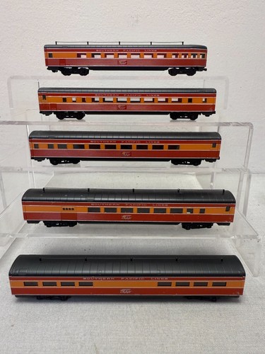 Key Model Trains Brass N Scale Southern Pacific Daylight 5 Car Passenger Set - Picture 2 of 9