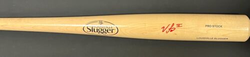Victor Scott II Cardinals Auto Signed Blonde Bat Beckett Holo LS Red