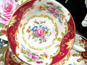 ROYAL-ALBERT-tea-cup-and-saucer-Canterbury-red-rose-floral-teacup-ROSE-TALL