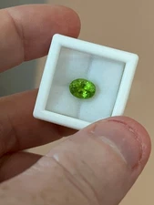 1.80ct Green San Carlos Gila Co. Arizona Peridot. SUPER STONE